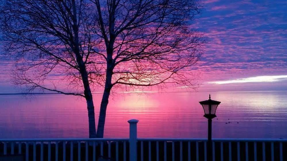 Baymont By Wyndham St. Ignace Lakefront Экстерьер фото